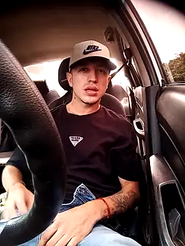 Snapshot of DebutingPathway chatting on 10, 11, 2025 DebutingPathway online show from 10, 11, 2025