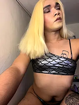 Snapshot of sissielil chatting on 2, 10, 2025 sissielil online show from 2, 10, 2025
