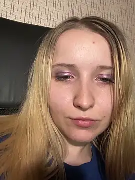 Snapshot of Milana_Key chatting on 14, 9, 2025 Milana Key online show from 14, 9, 2025