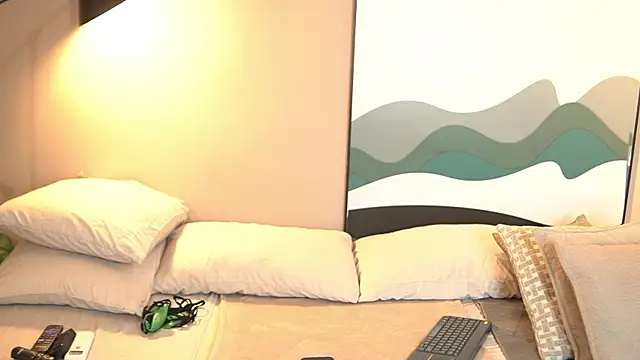 Tayler Kim online show from 11, 9, 2025