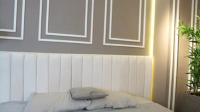 Tayler Kim online show from 15, 11, 2025