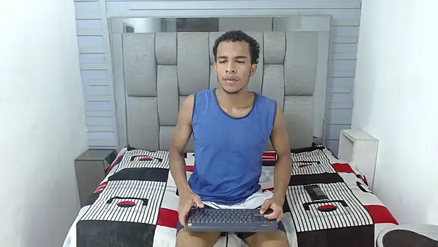 Snapshot of aston_xvera chatting on 9, 9, 2025 aston xvera online show from 9, 9, 2025