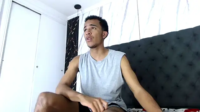 Snapshot of aston_xvera chatting on 29, 9, 2025 aston xvera online show from 29, 9, 2025