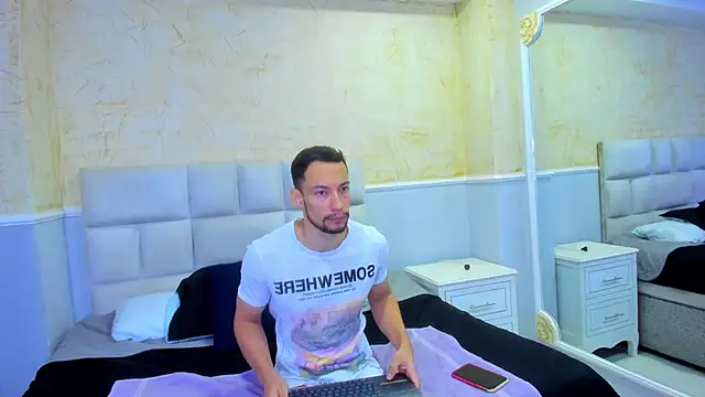 Snapshot of TyagoRoberts chatting on 29, 9, 2025 TyagoRoberts online show from 29, 9, 2025