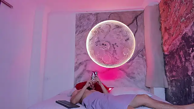 Snapshot of TyagoRoberts chatting on 11, 10, 2025 TyagoRoberts online show from 11, 10, 2025