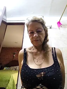 Snapshot of MaryLunne chatting on 10, 5, 2026 MaryLunne online show from 10, 5, 2026