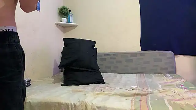 Claracacheadaa online show from 10, 9, 2025