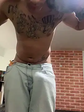 Snapshot of condenovin chatting on 18, 9, 2025 condenovin online show from 18, 9, 2025