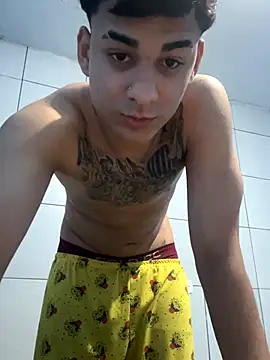 Snapshot of condenovin chatting on 9, 11, 2025 condenovin online show from 9, 11, 2025