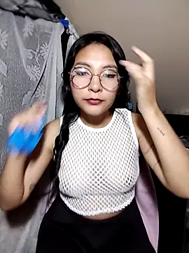 Regina Shine online show from 8, 10, 2025