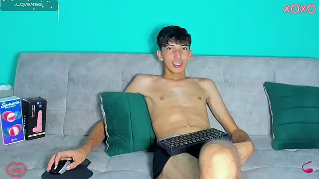 Maikol Ortiz online show from 15, 10, 2025