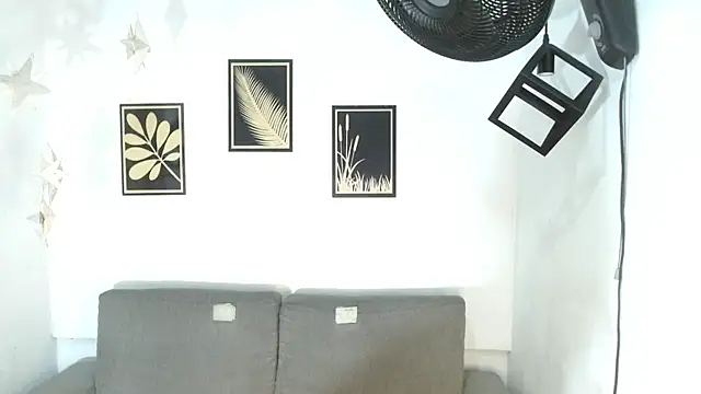 Snapshot of criss_zuri chatting on 11, 9, 2025 criss zuri online show from 11, 9, 2025