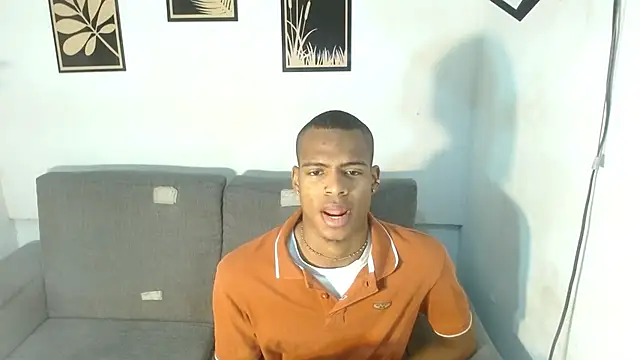 Snapshot of criss_zuri chatting on 15, 9, 2025 criss zuri online show from 15, 9, 2025