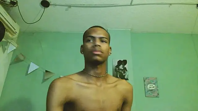 Snapshot of criss_zuri chatting on 20, 9, 2025 criss zuri online show from 20, 9, 2025