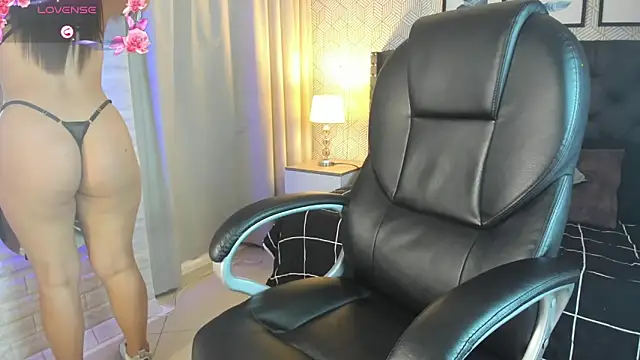 Snapshot of sophie__blare chatting on 25, 11, 2025 sophie blare online show from 25, 11, 2025