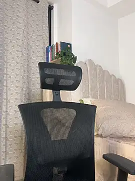 Snapshot of Sara-Evans chatting on 21, 10, 2025 Sara-Evans online show from 21, 10, 2025