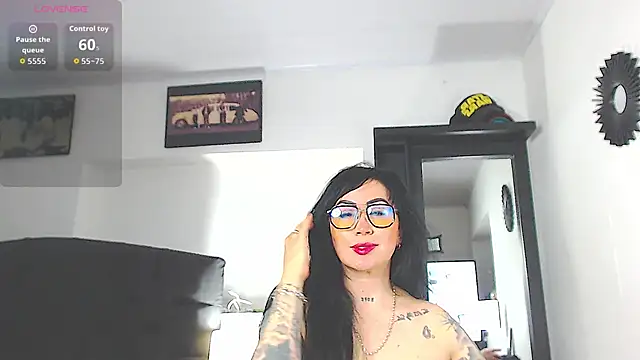 Vicky hotmilf online show from 4, 2, 2026