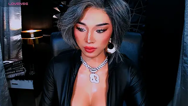 Snapshot of xUrGoddess_Bellax chatting on 27, 9, 2025 xUrGoddess Bellax online show from 27, 9, 2025