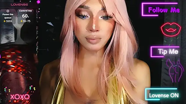 Snapshot of xUrGoddess_Bellax chatting on 22, 10, 2025 xUrGoddess Bellax online show from 22, 10, 2025