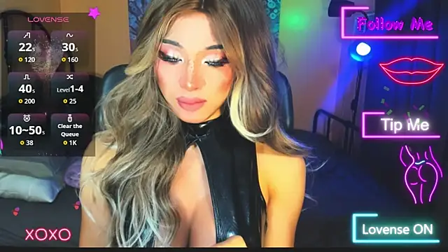 Snapshot of xUrGoddess_Bellax chatting on 16, 11, 2025 xUrGoddess Bellax online show from 16, 11, 2025