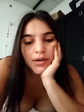 Snapshot of chloe_90 chatting on 5, 10, 2025 chloe 90 online show from 5, 10, 2025