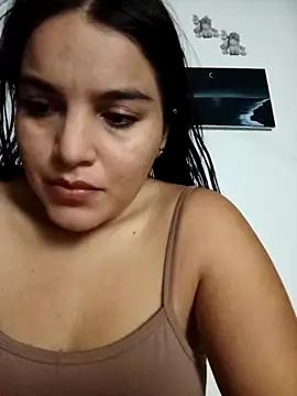 Snapshot of chloe_90 chatting on 15, 10, 2025 chloe 90 online show from 15, 10, 2025