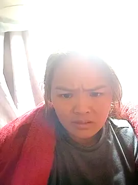 Snapshot of xinhxinhcute chatting on 1, 12, 2025 xinhxinhcute online show from 1, 12, 2025