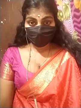 Snapshot of Nithiila chatting on 19, 9, 2025 Nithiila online show from 19, 9, 2025