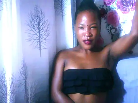 Snapshot of Indianeyestripper chatting on 16, 12, 2025 Indianeyestripper online show from 16, 12, 2025