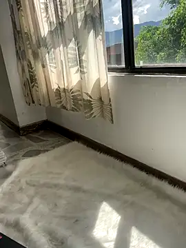 GiorgiaLuxee online show from 21, 9, 2025