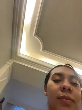 GiorgiaLuxee online show from 15, 11, 2025