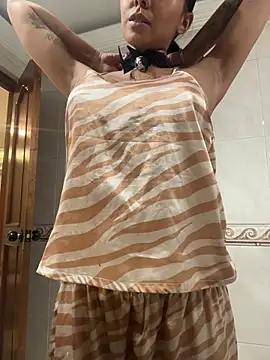 GiorgiaLuxee online show from 20, 11, 2025