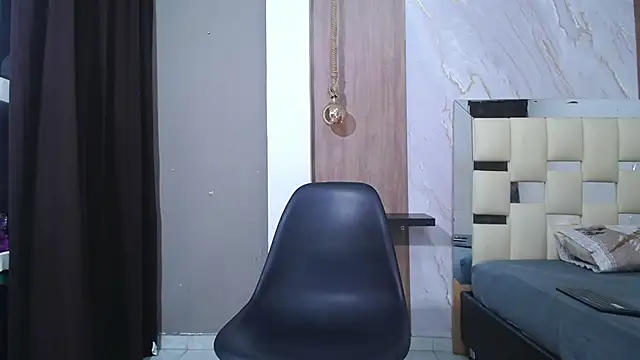 Snapshot of taylor_collins_ chatting on 17, 9, 2025 taylor collins online show from 17, 9, 2025