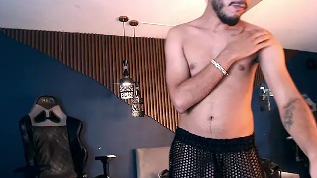 Boss Domiinator online show from 19, 9, 2025