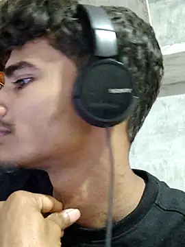 Snapshot of jitendra5834 chatting on 23, 10, 2025 jitendra5834 online show from 23, 10, 2025