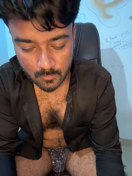 Snapshot of MeekBatgirl chatting on 29, 10, 2025 MeekBatgirl online show from 29, 10, 2025