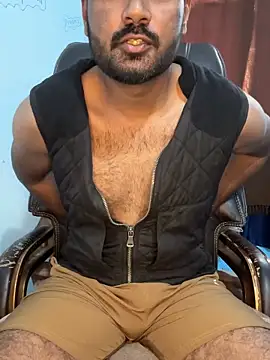 MeekBatgirl online show from 8, 11, 2025