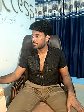 MeekBatgirl online show from 25, 11, 2025