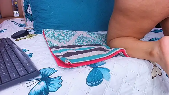 sweegirl69 online show from 15, 9, 2025