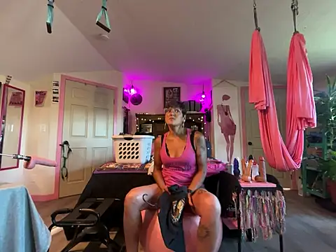 Snapshot of kinkycanner chatting on 10, 6, 2026 kinkycanner online show from 10, 6, 2026