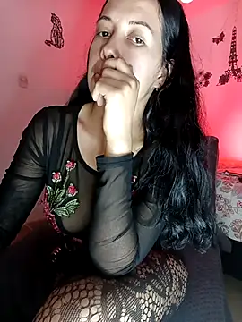 Snapshot of MiaForever1 chatting on 20, 12, 2025 MiaForever1 online show from 20, 12, 2025