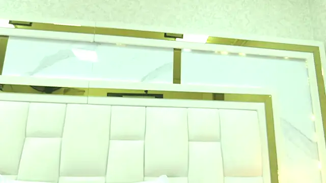 violet sm online show from 6, 11, 2025