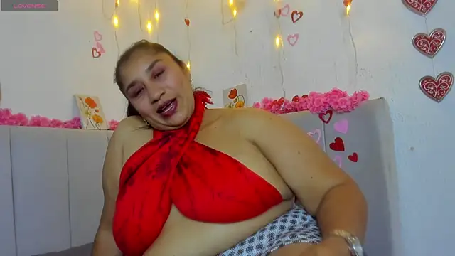 milf latinn online show from 26, 9, 2025
