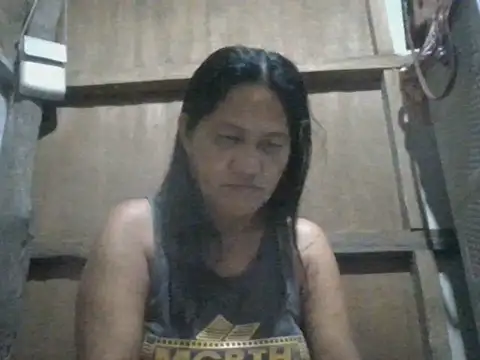 Snapshot of hotmama_063 chatting on 18, 6, 2026 hotmama 063 online show from 18, 6, 2026