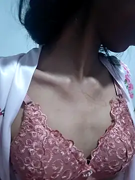 Snapshot of BunnyBloom25 chatting on 10, 11, 2025 BunnyBloom25 online show from 10, 11, 2025