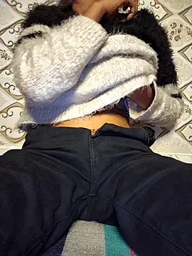 Snapshot of Aidakhan1212 chatting on 29, 11, 2025 Aidakhan1212 online show from 29, 11, 2025