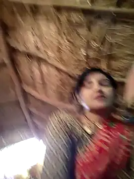 Snapshot of LUCKY_cut chatting on 10, 9, 2025 LUCKY cut online show from 10, 9, 2025