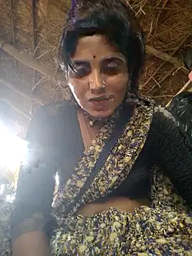 Snapshot of LUCKY_cut chatting on 3, 10, 2025 LUCKY cut online show from 3, 10, 2025