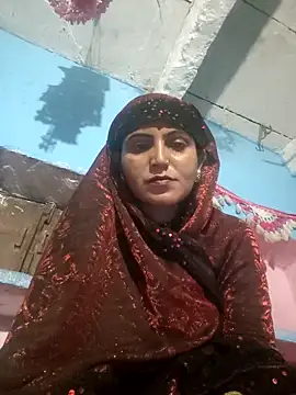 Snapshot of LUCKY_cut chatting on 12, 10, 2025 LUCKY cut online show from 12, 10, 2025