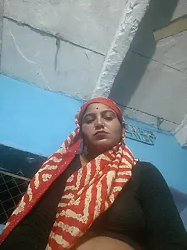 Snapshot of LUCKY_cut chatting on 18, 10, 2025 LUCKY cut online show from 18, 10, 2025